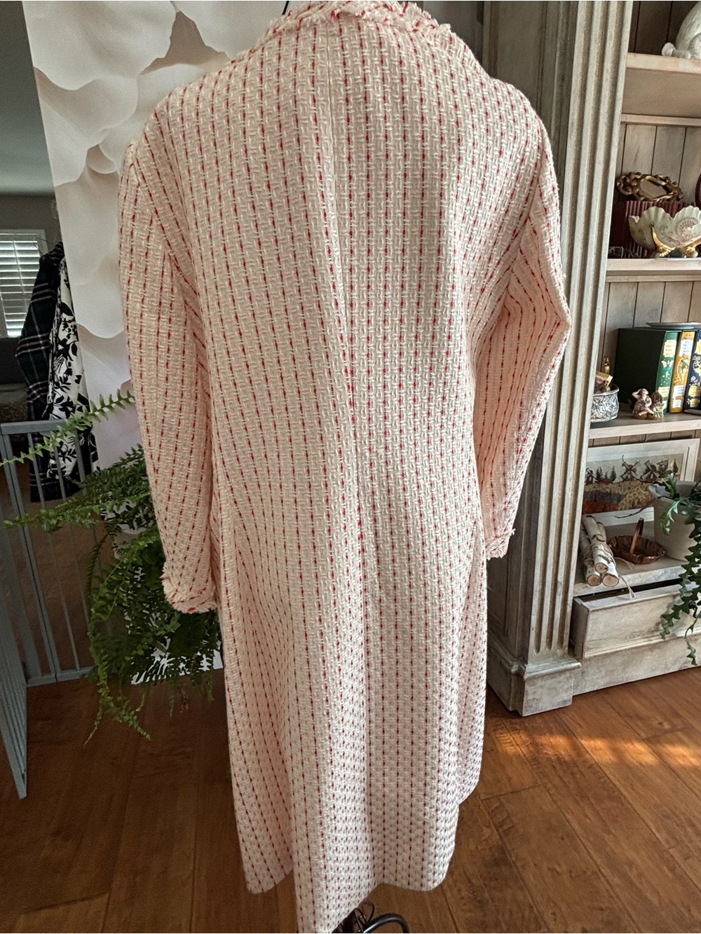 Anne Klein Soft Pink Textured Long Coat with Subtle Red Accents - Picture 9 of 16